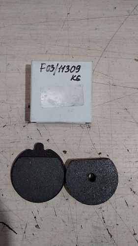 Колодка стояночного тормоза F0311309 (2шт) Колодка стояночного тормоза F0311309 (2шт)